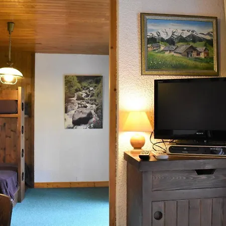 A Meribel, Proche Pistes Et Commerces, Balcon - Fr-1-180-553 *