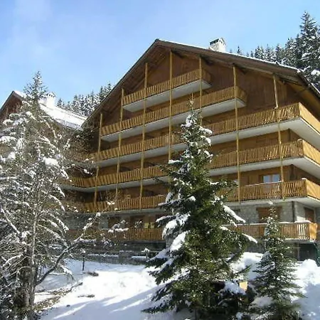 à Méribel, Proche Pistes Et Commerces, Balcon - Fr-1-180-553 Appartement Les Allues