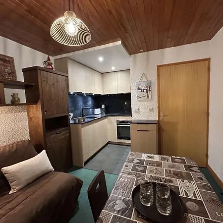 Διαμέρισμα A Meribel, Proche Pistes Et Commerces, Balcon - Fr-1-180-553 *