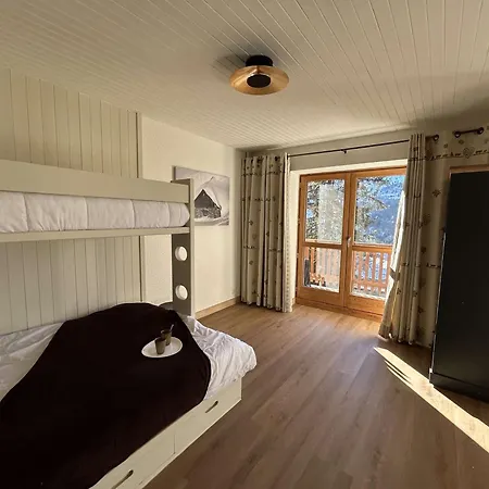 à Méribel, Proche Pistes Et Commerces, Balcon - Fr-1-180-553 Appartement Les Allues